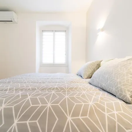 Ravissant Triplex Et Duplex Au Centre De St Esprit Appartement Pont-Saint-Esprit