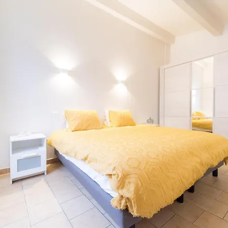 Ravissant Triplex Et Duplex Au Centre De St Esprit Appartement Pont-Saint-Esprit